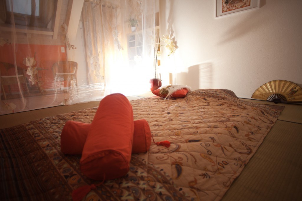 Amrita Tantra Massage & Erotik Zürich - Erotic Massage in Watt, Switzerland