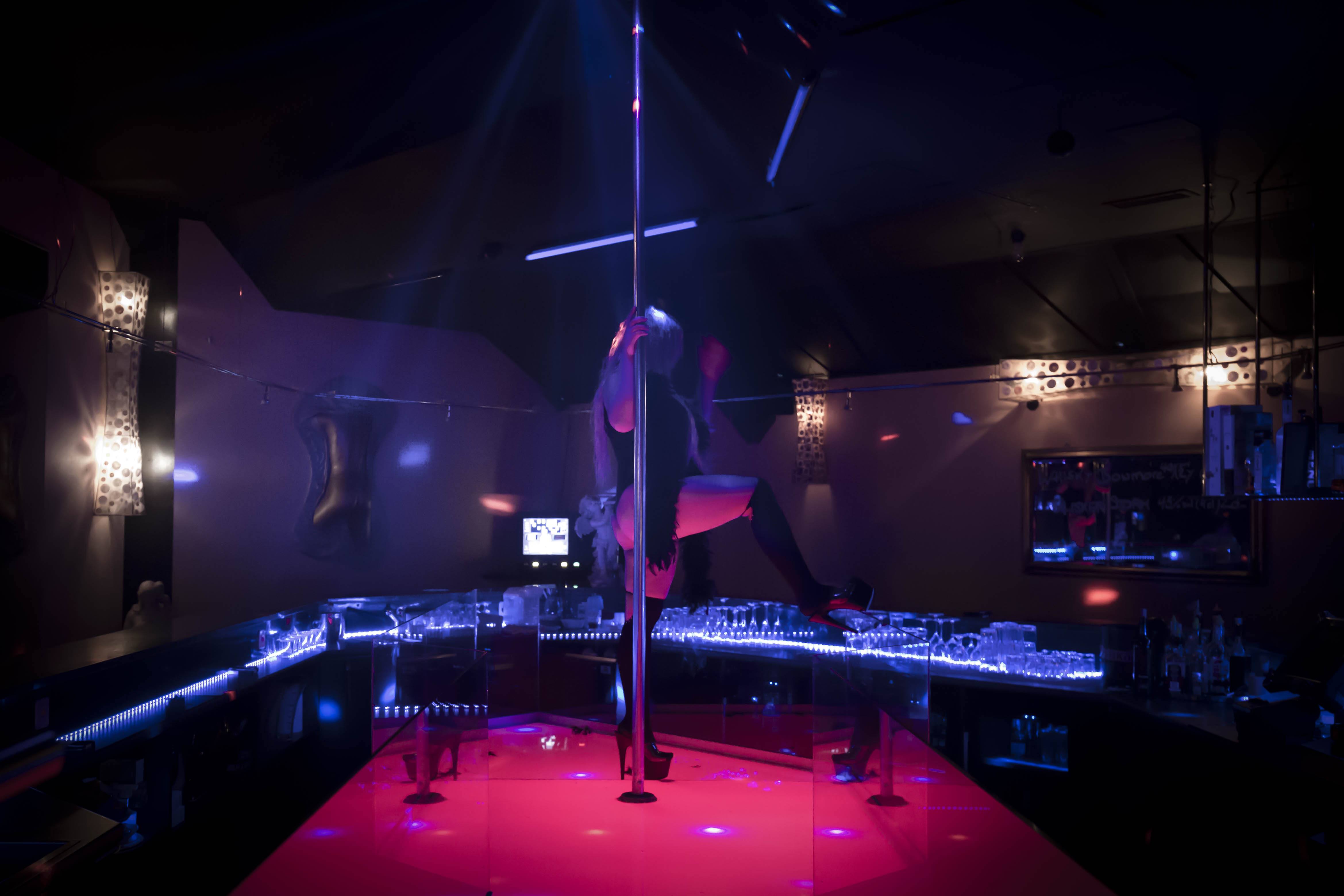 Cabaret Bar Blue Lagoon - Nightclub in Wohlen, Switzerland
