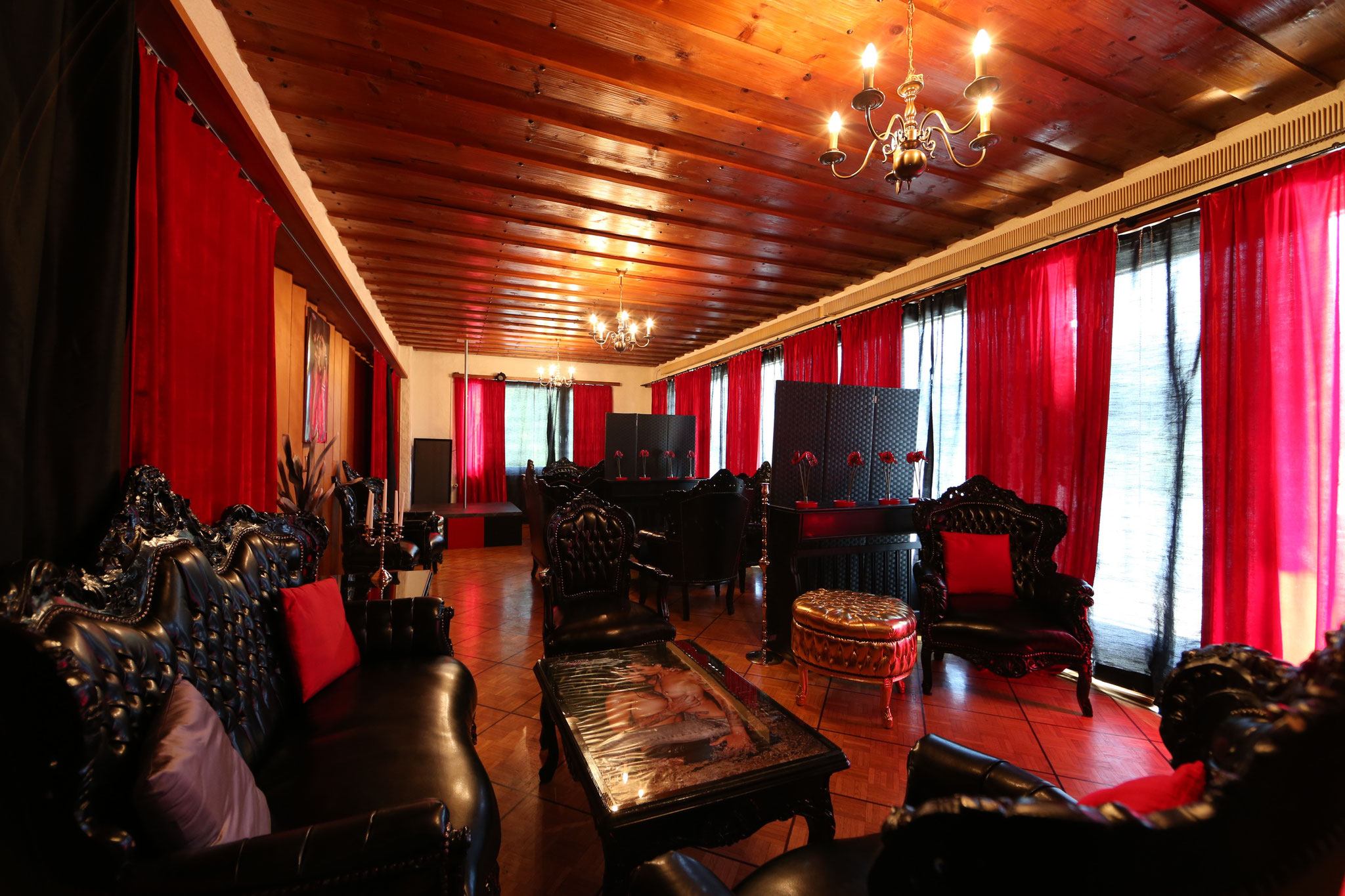 Bar Moulin Rouge - Nightclub in Wolhusen, Switzerland