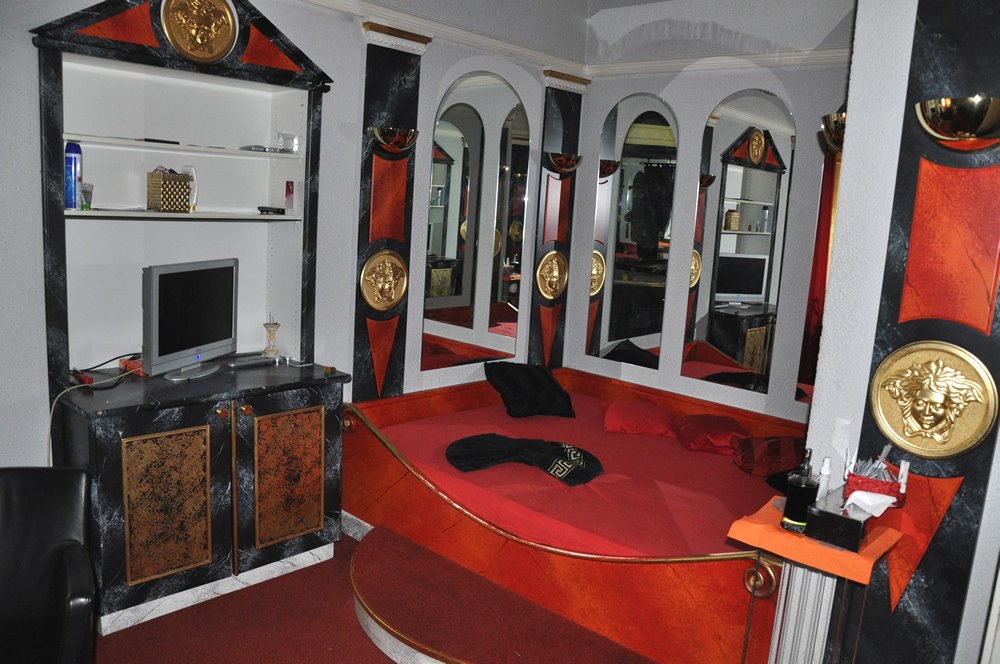 Club Saphir - Brothel in Zurich, Switzerland