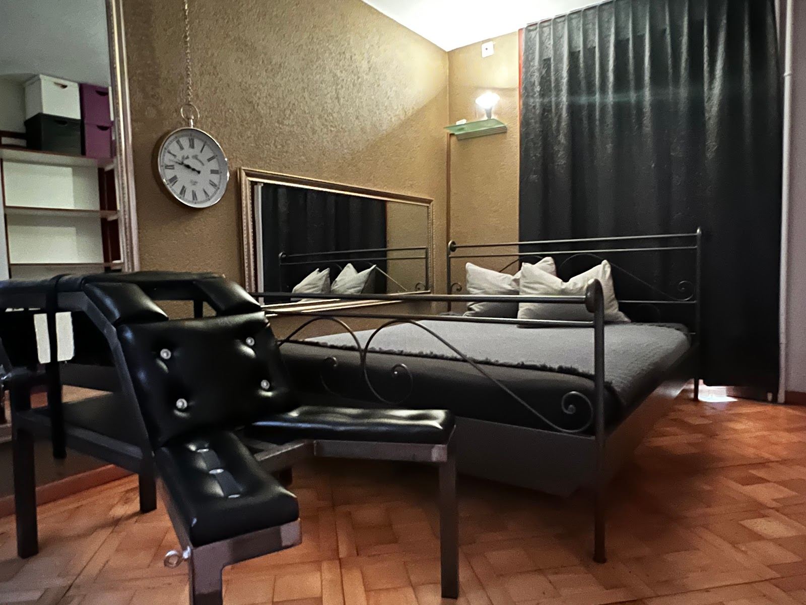 Salon Claudia - Brothel in Zurich, Switzerland