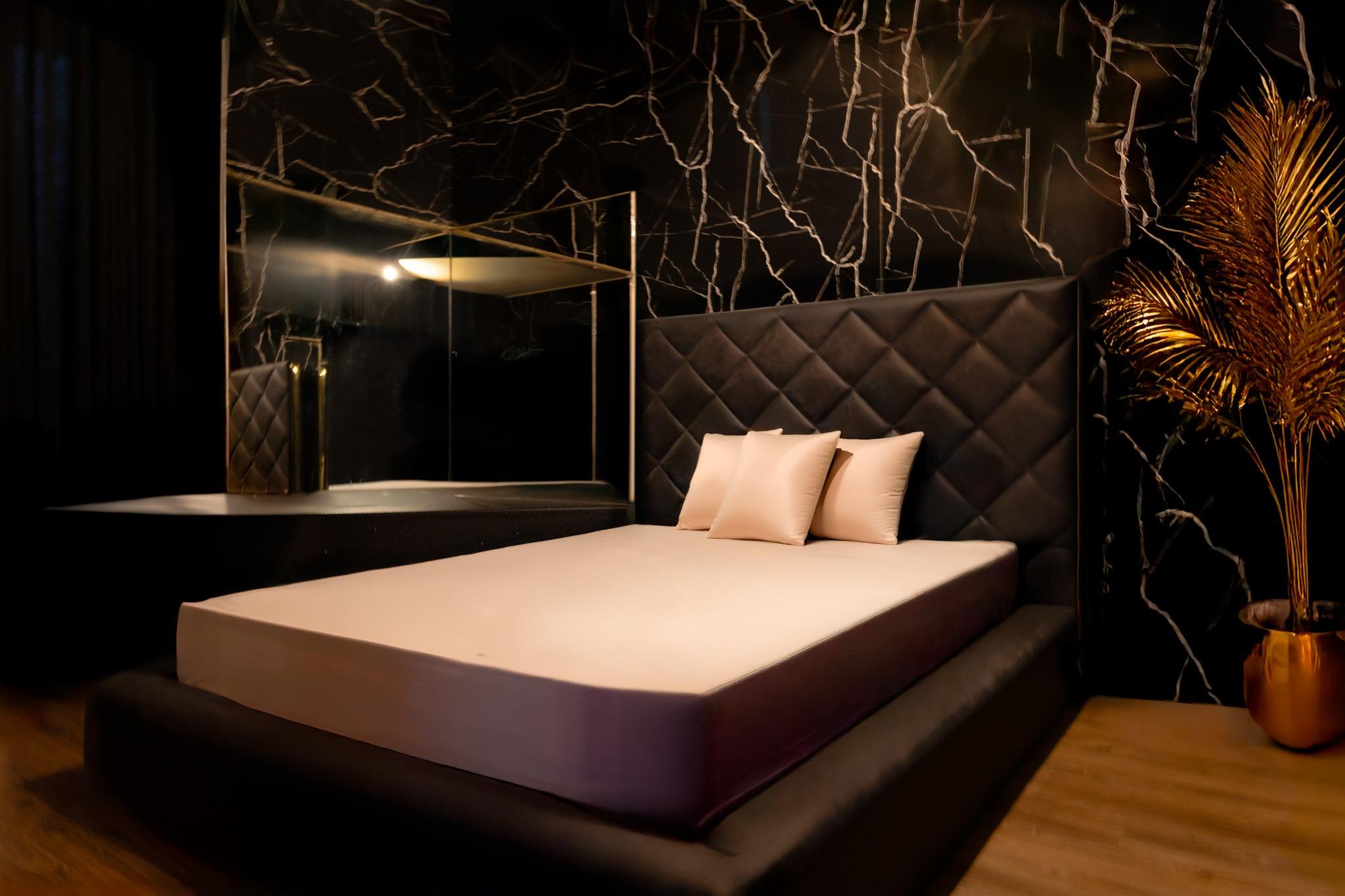 Sex Club Villa166 - Brothel in Zurich, Switzerland