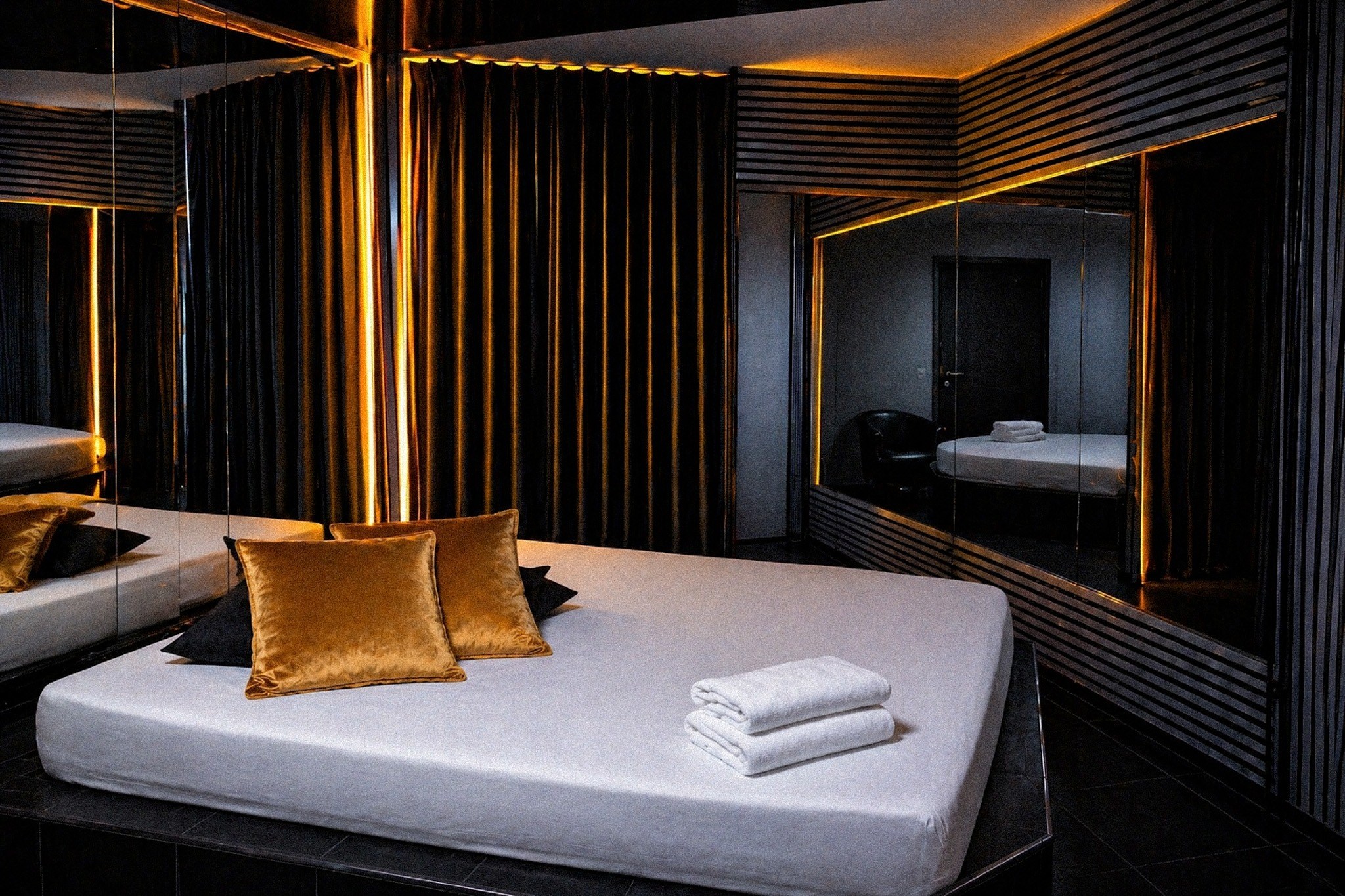 Sex Club Villa166 - Brothel in Zurich, Switzerland