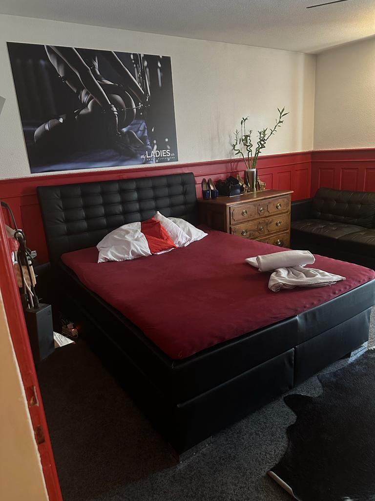 Karibik Girls - Erotic Massage in Zurich, Switzerland