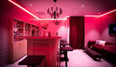 Maxim Club - Erotic Massage in Zurich, Switzerland