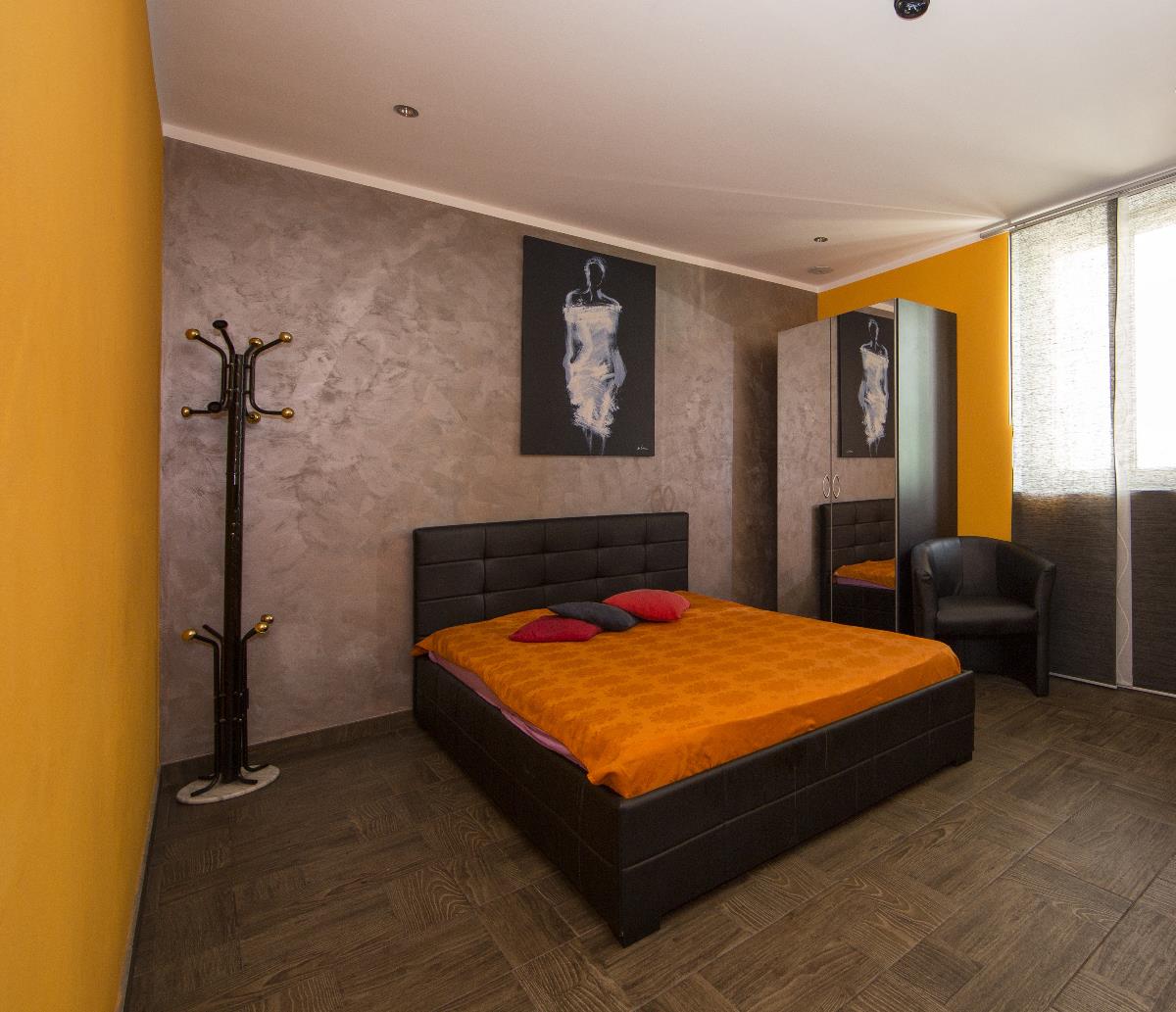 Maxim Club - Erotic Massage in Zurich, Switzerland