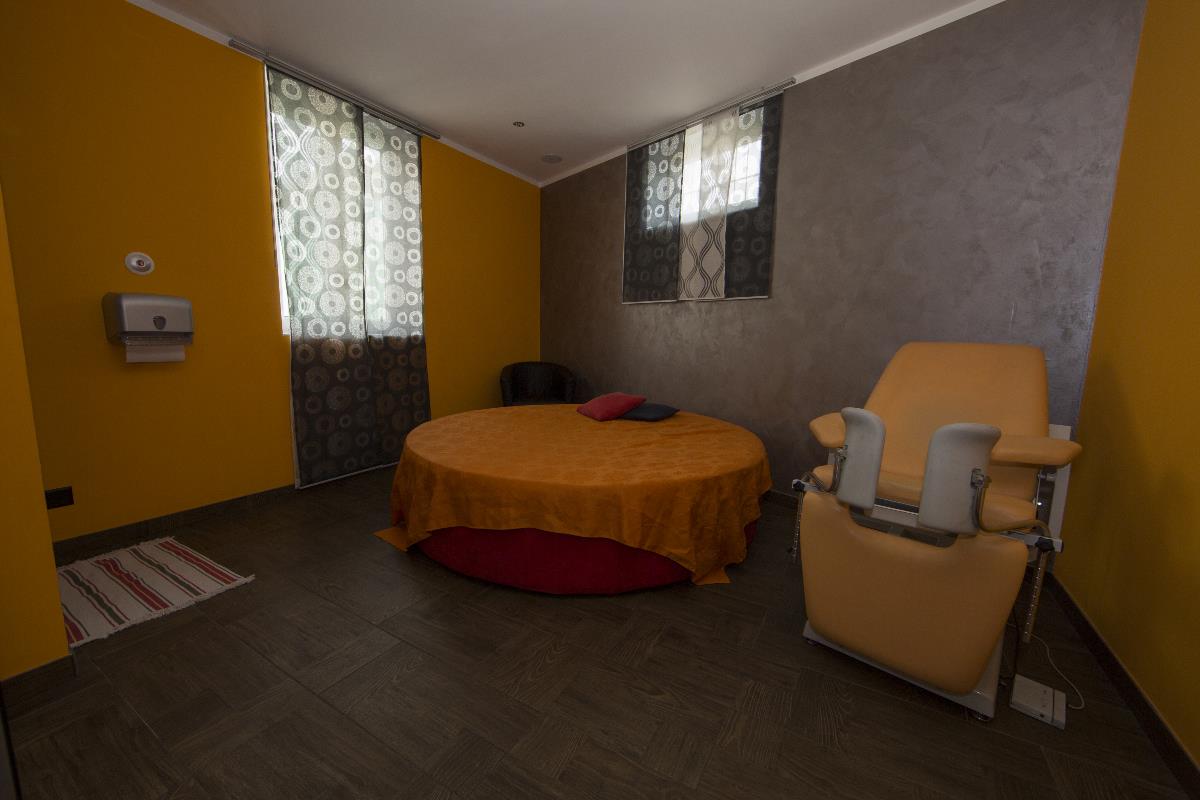 Maxim Club - Erotic Massage in Zurich, Switzerland