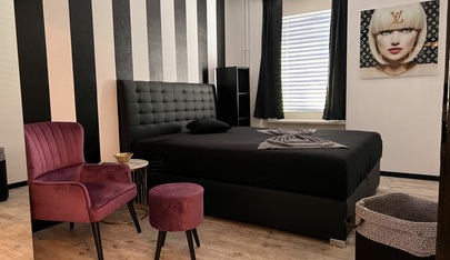 May Li's Massage Studio - Erotic Massage in Zurich, Switzerland