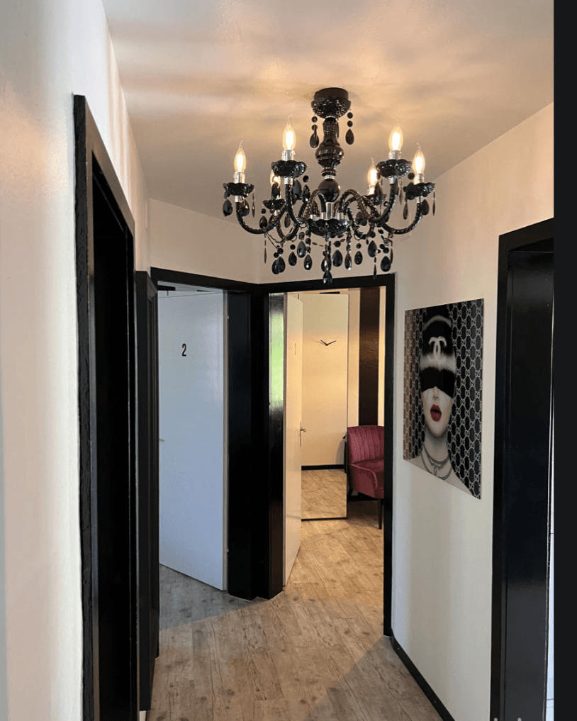 May Li's Massage Studio - Erotic Massage in Zurich, Switzerland