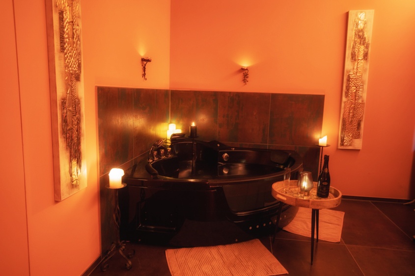 Sensual Lounge - Erotic Massage in Zurich, Switzerland