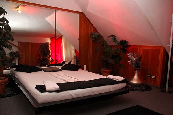 Studio Sunneschi - Erotic Massage in Zurich, Switzerland