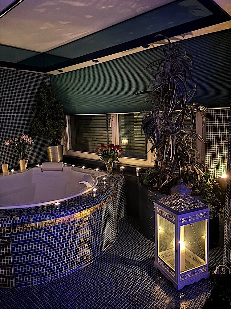 Tantra & Massagen & Erotik - Erotic Massage in Zurich, Switzerland