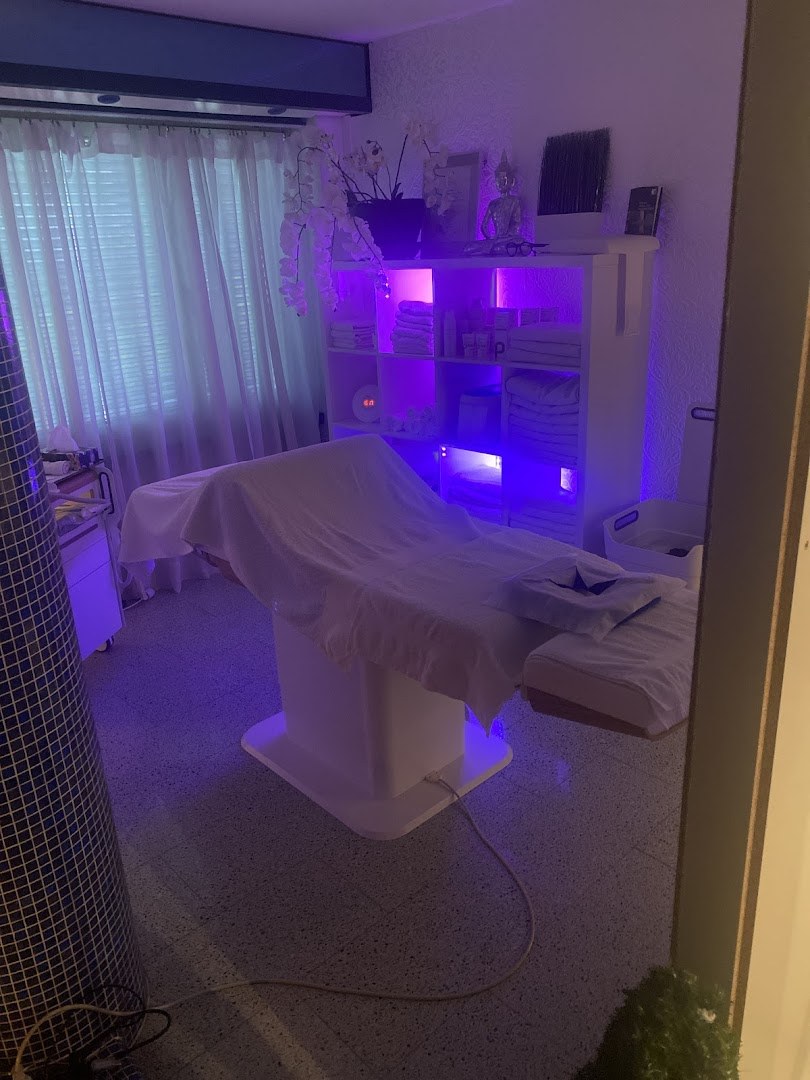 Tantra & Massagen & Erotik - Erotic Massage in Zurich, Switzerland