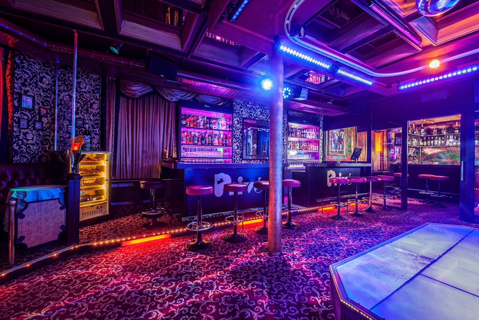 Club Privé - Strip Club, Cabaret & Nightclub - Nightclub in Zurich, Switzerland