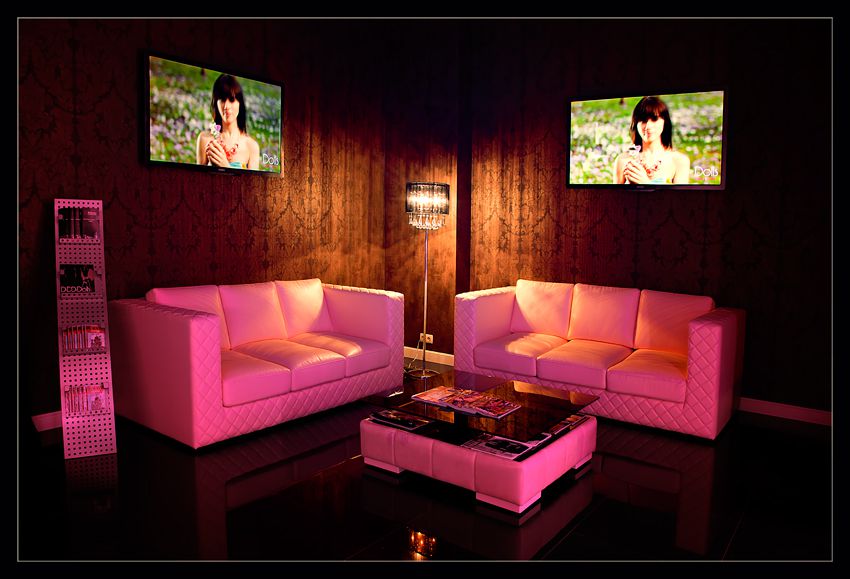 Dolls Men's Club - Nightclub in Kyiv, Ukraine