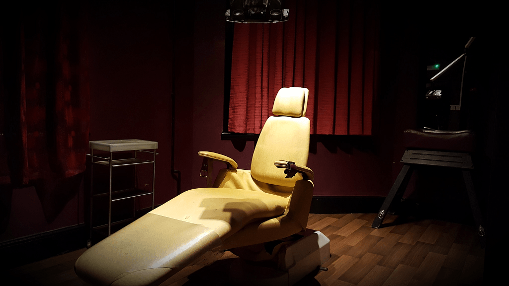 Town House - For Brife Encounters - Swinger Club in Birkenhead, United Kingdom