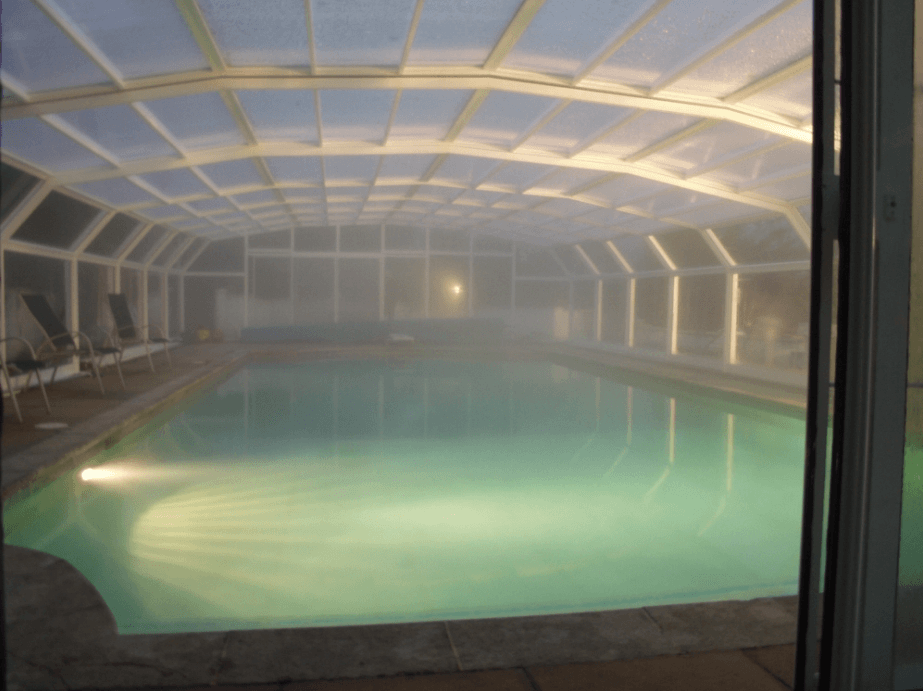 Radlett Adult Parties - Swinger Club in Borehamwood, United Kingdom