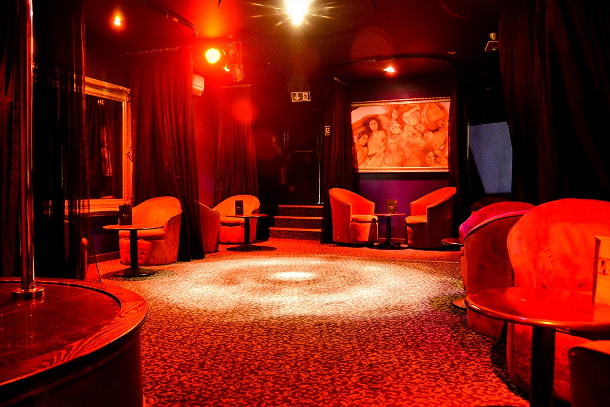 For Your Eyes Only - Bournemouth - Nightclub in Bournemouth, United Kingdom