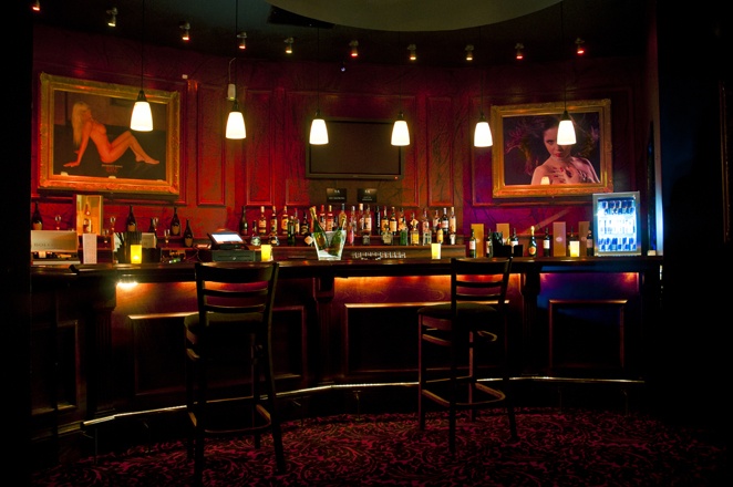 Platinum Lace Bar & Gentelmen`s Club - Brighton - Nightclub in Brighton, United Kingdom