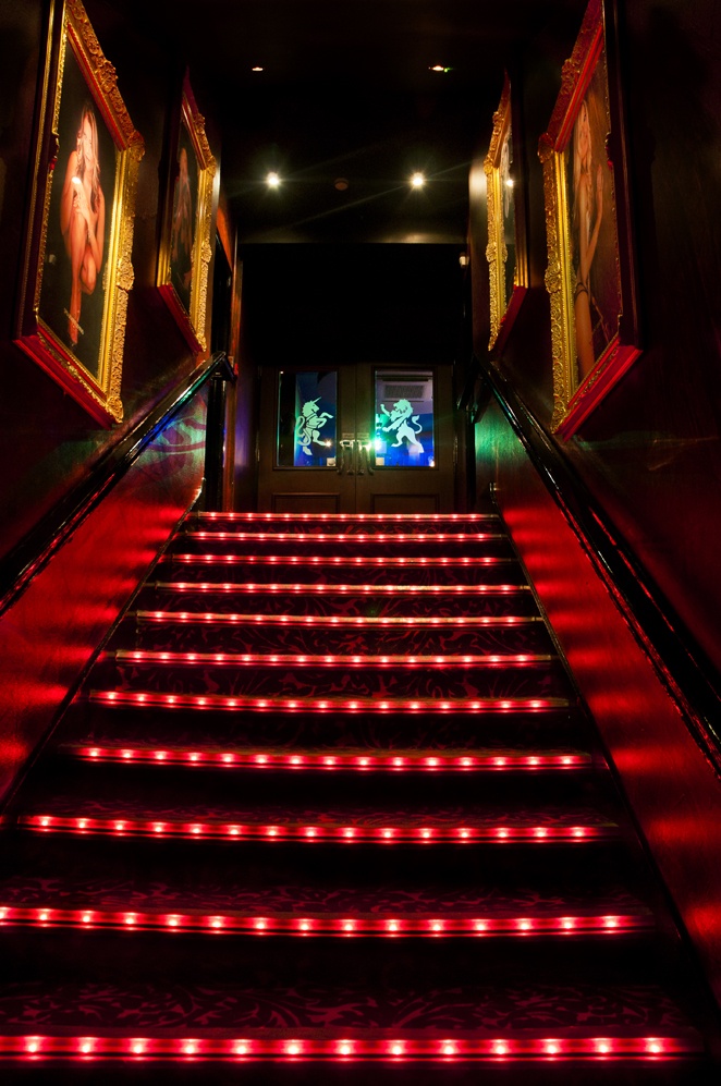 Platinum Lace Bar & Gentelmen`s Club - Brighton - Nightclub in Brighton, United Kingdom
