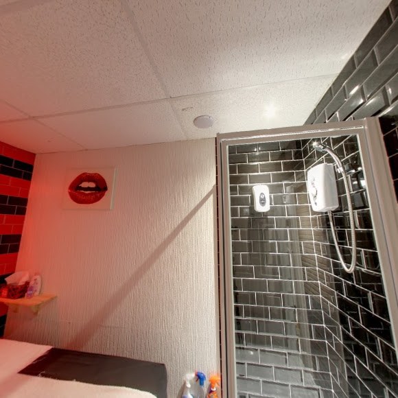 Central Massage Bristol - Erotic Massage in Bristol, United Kingdom