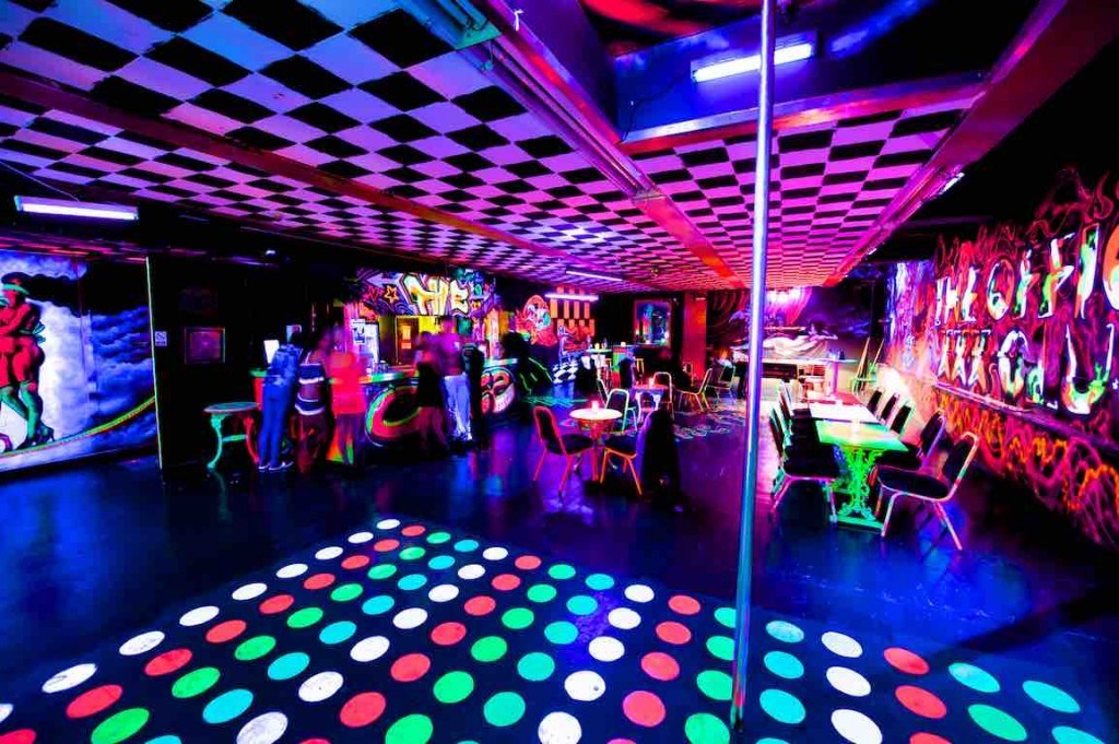 Xxx - The Office - Bristols Premier Swingers Club - Swinger Club in Bristol, United Kingdom