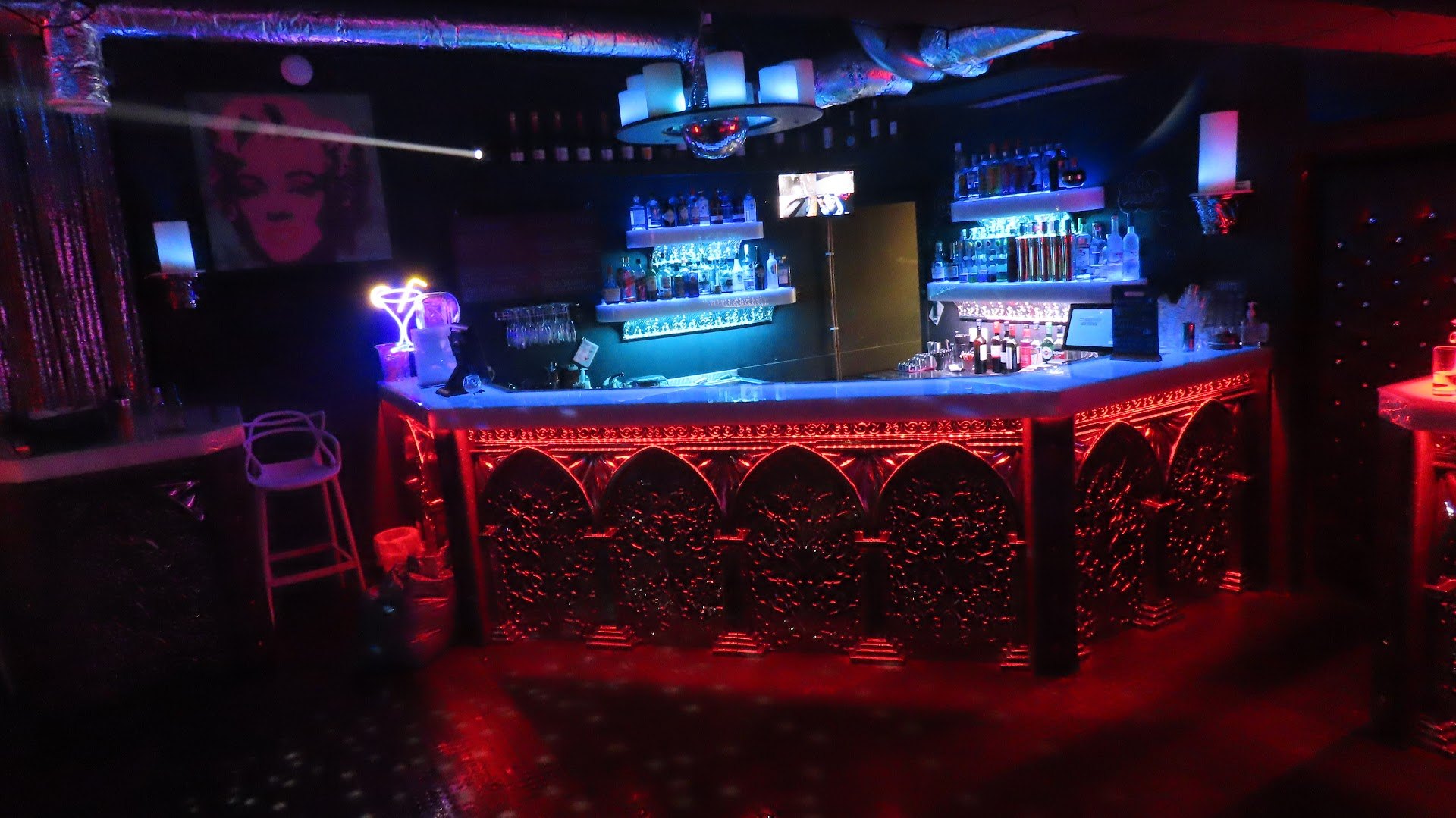 Penthouse Playrooms - Swinger Club in Dunstable, United Kingdom