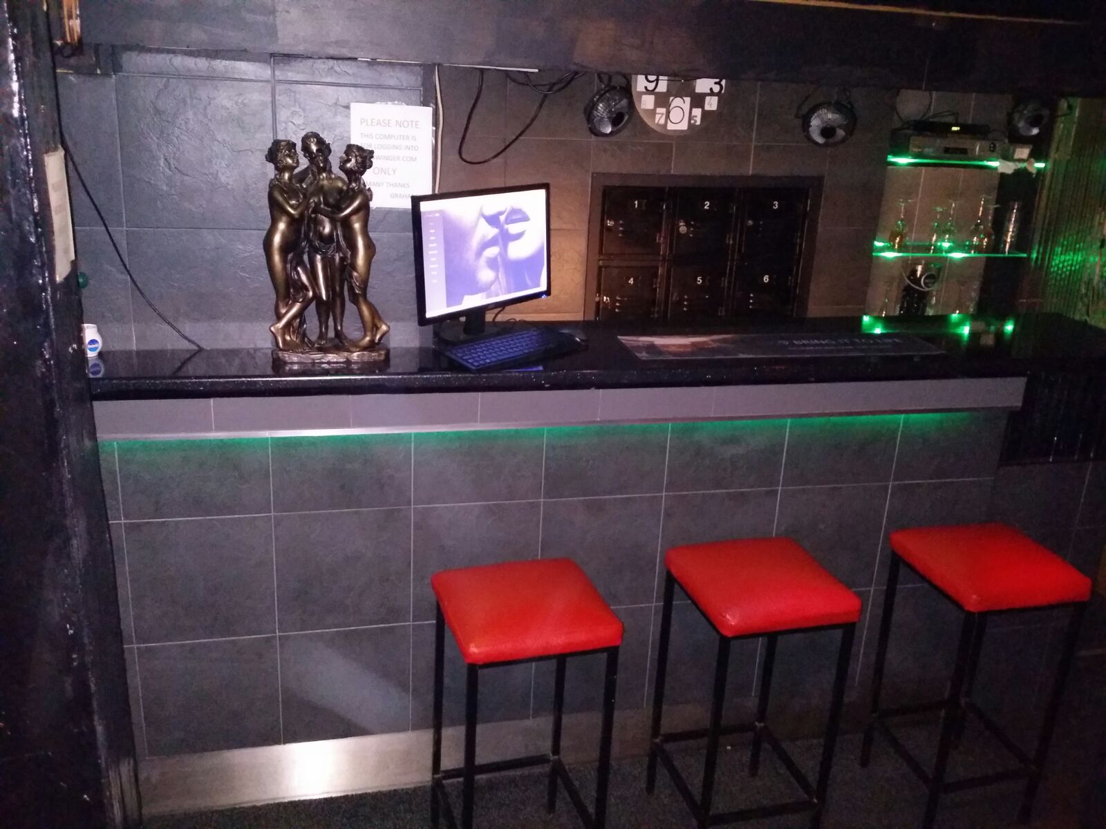 Adam And Eves Club Reinvented - Swinger Club in Eccles, United Kingdom