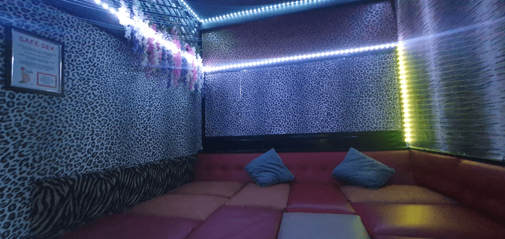 Adam And Eves Club Reinvented - Swinger Club in Eccles, United Kingdom