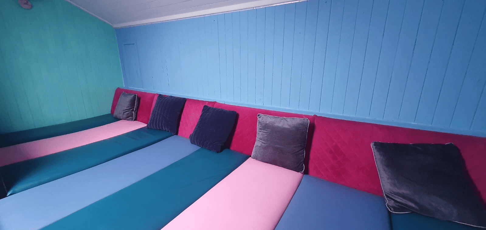 Adam And Eves Club Reinvented - Swinger Club in Eccles, United Kingdom