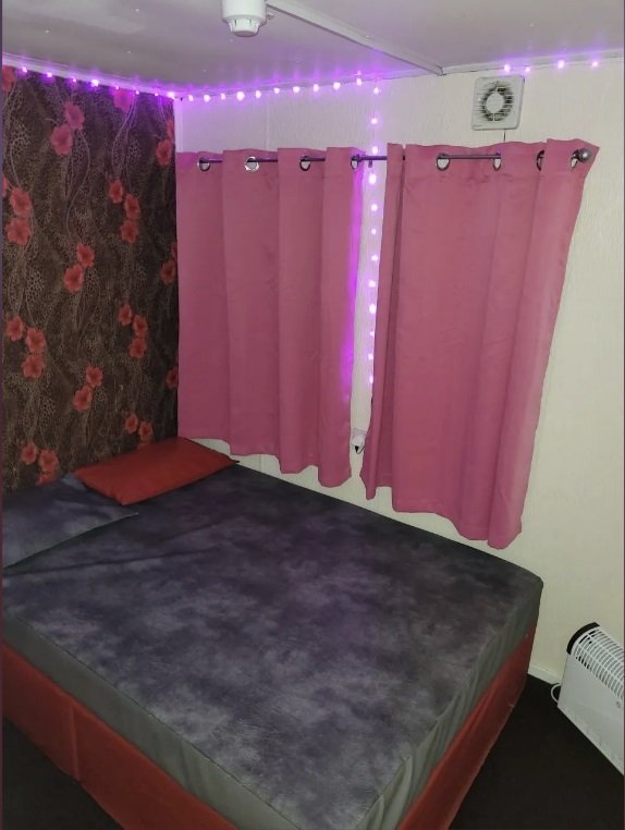 Yaydess The Ultimate Adult Experience - Swinger Club in England, United Kingdom