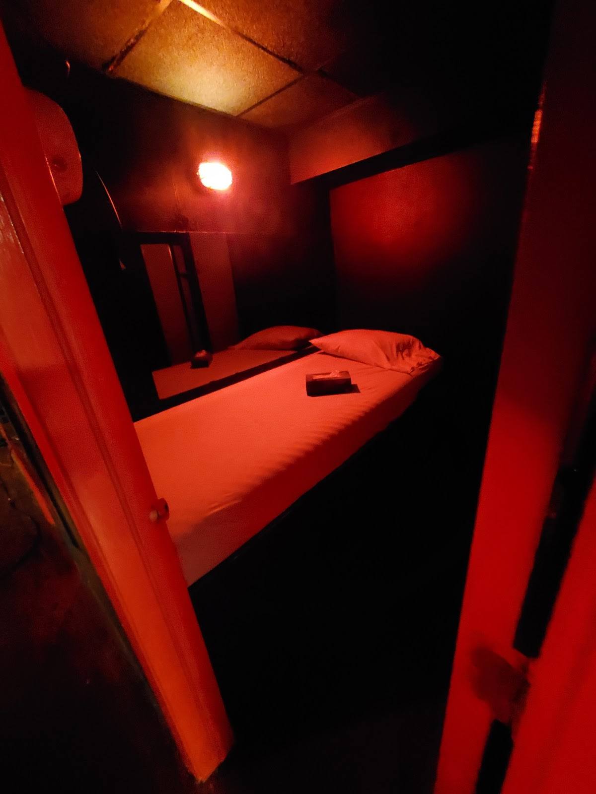 Night Spa Halifax - Swinger Club in Halifax, United Kingdom