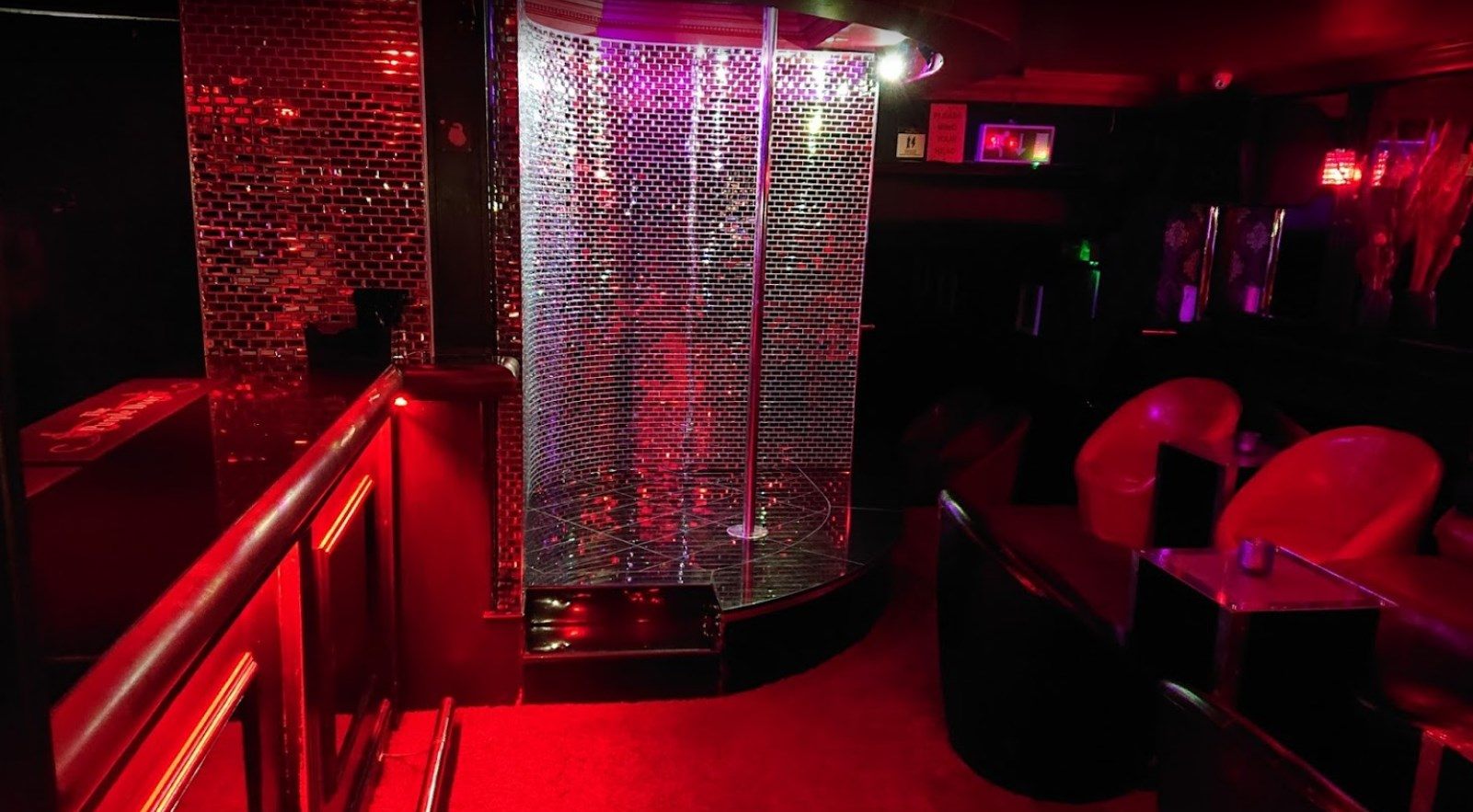 The Purple Door - Gentlemen’s Club (Strip/Lapdancing Club Leeds) - Nightclub in Leeds, United Kingdom