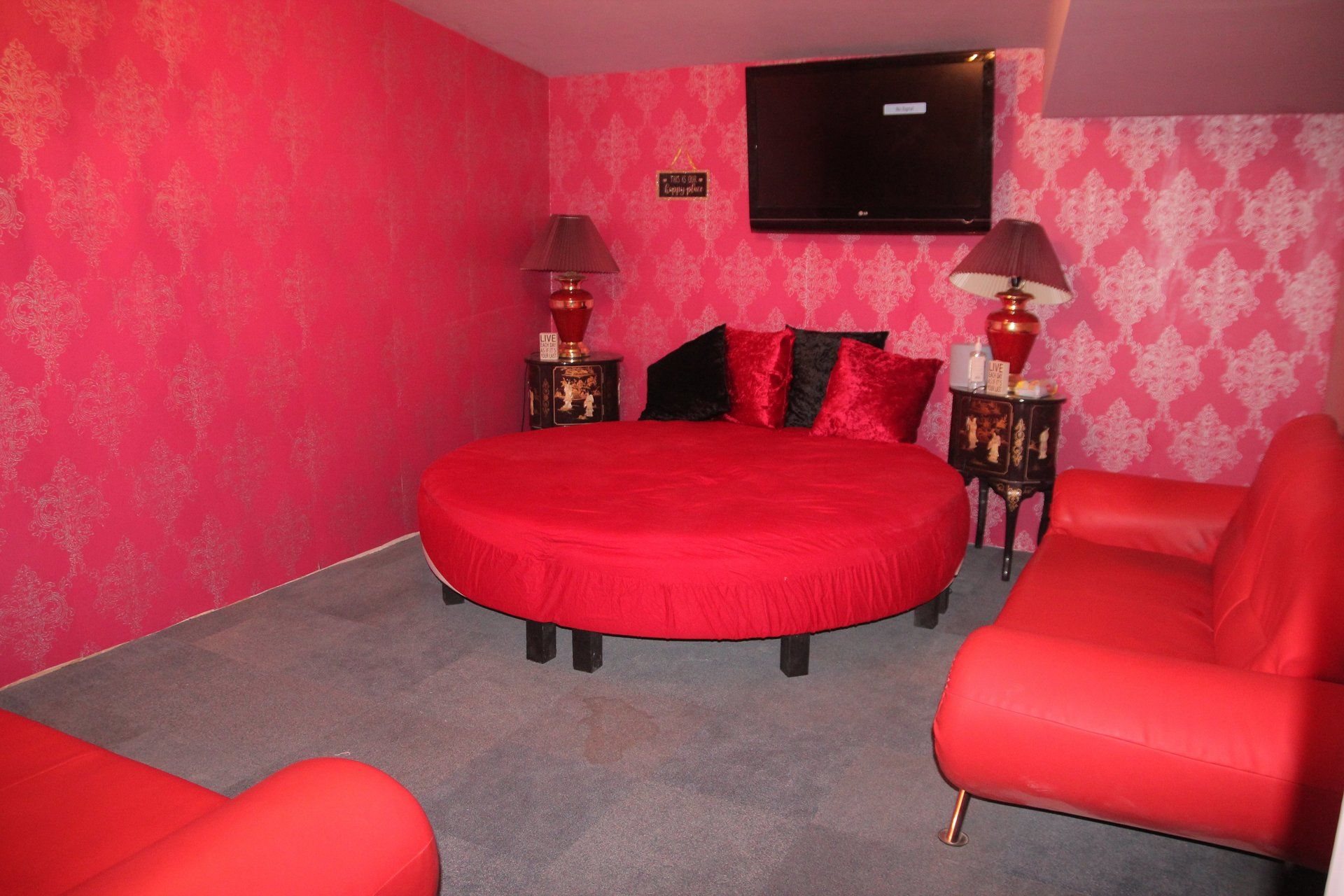 Pandora's Swingers Club - Swinger Club in Leeds, United Kingdom