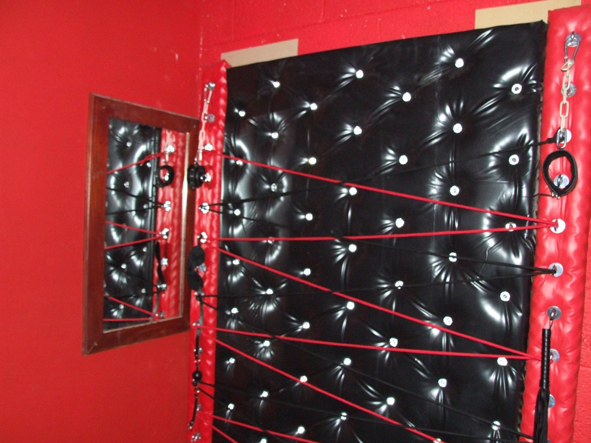 Pandora's Swingers Club - Swinger Club in Leeds, United Kingdom