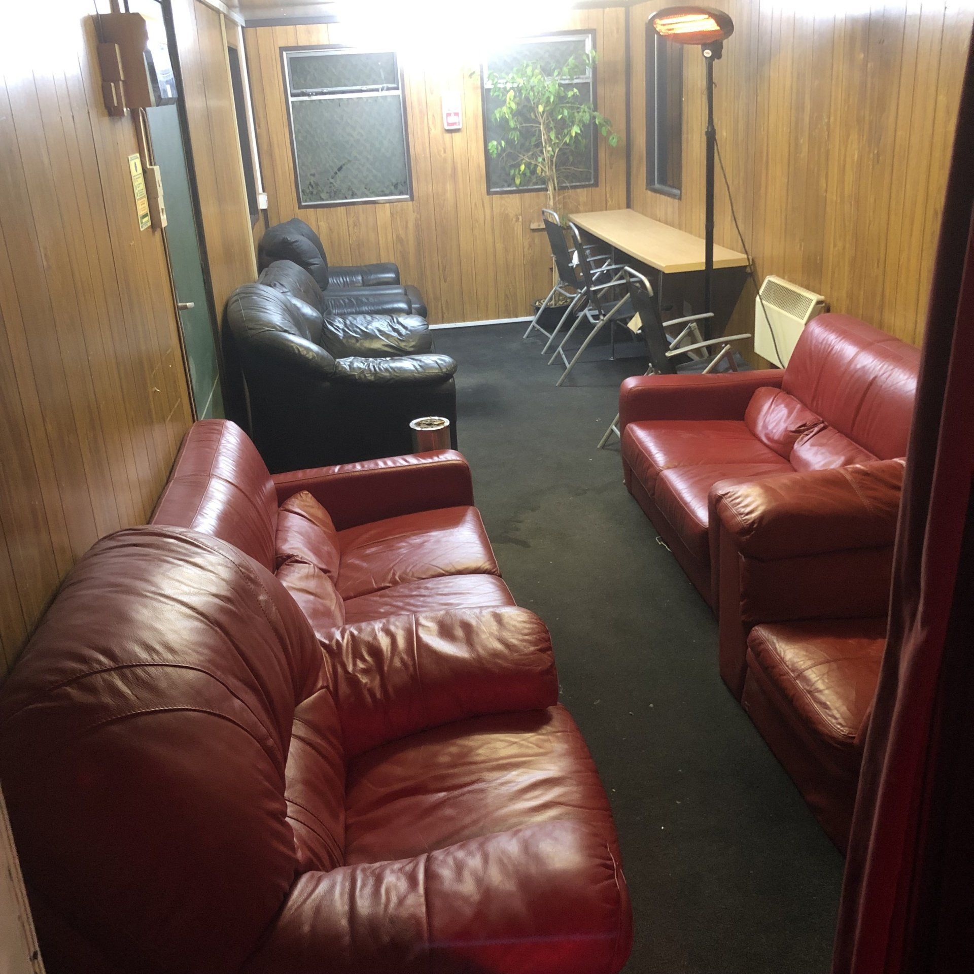 Pandora's Swingers Club - Swinger Club in Leeds, United Kingdom