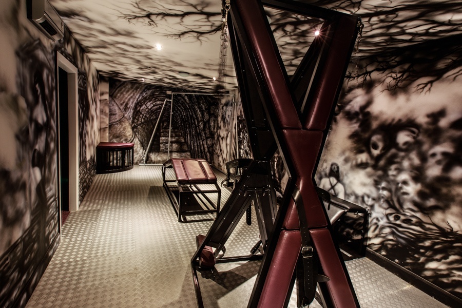 Quest Swingers Club - Swinger Club in Leeds, United Kingdom