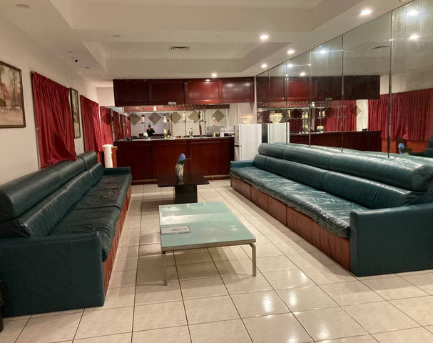 Club 231 - Liverpool Brothel Sydney - Brothel in Liverpool, United Kingdom