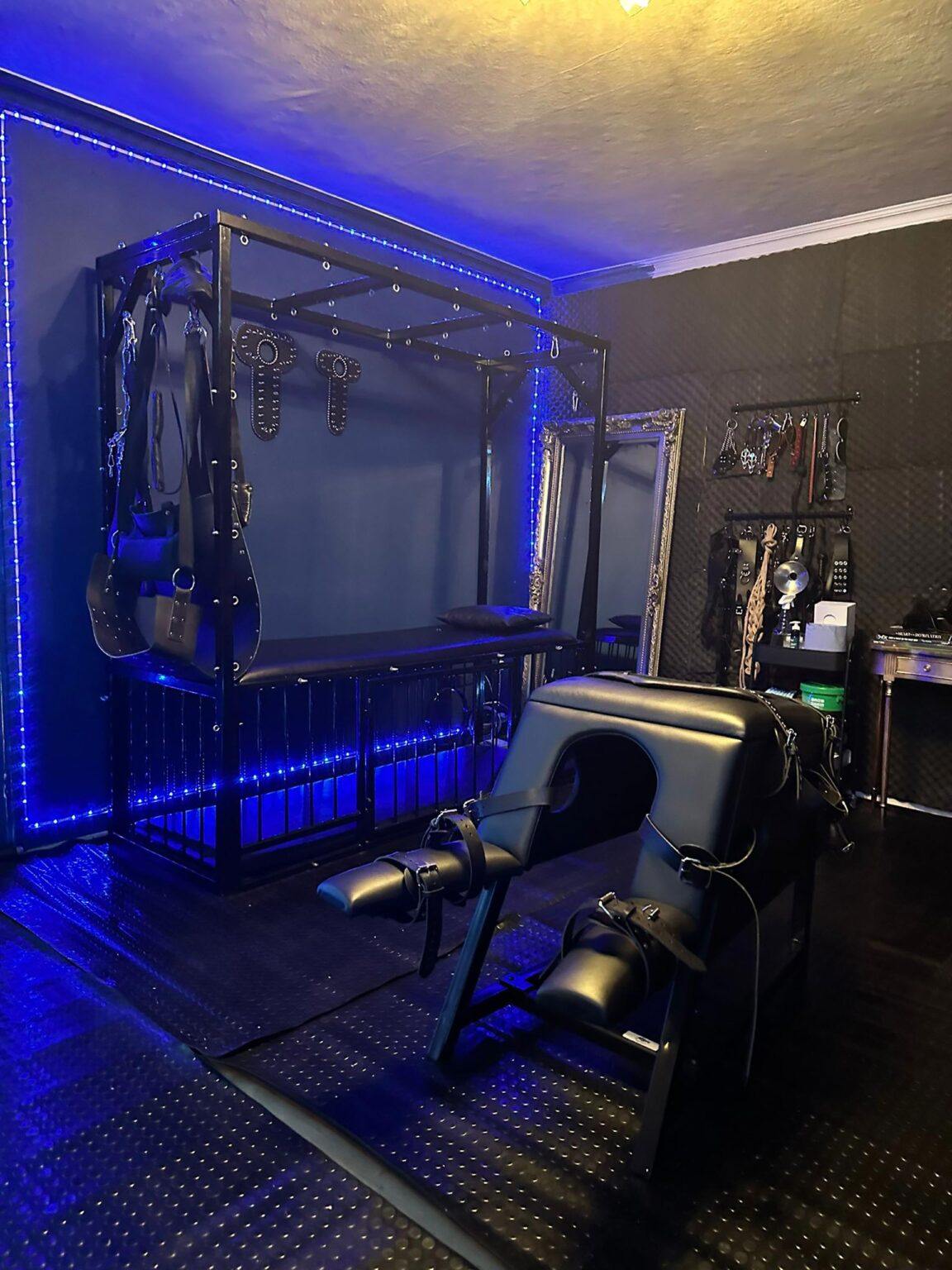 London Dungeon Suite - Brothel in London, United Kingdom