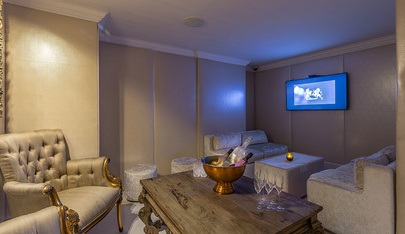 Platinum Lace | London's No.1 Lap Dancing & Strip Club - Nightclub in London, United Kingdom