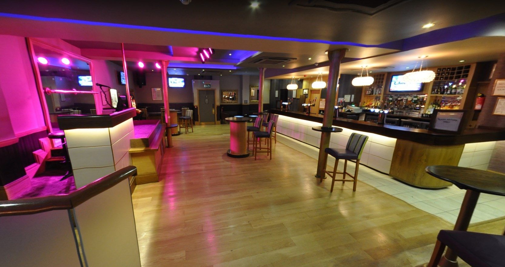 The Griffin 125 Clerkenwell Road - Nightclub in London, United Kingdom