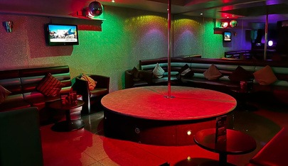 After 8 - Nightclub in Luton, United Kingdom