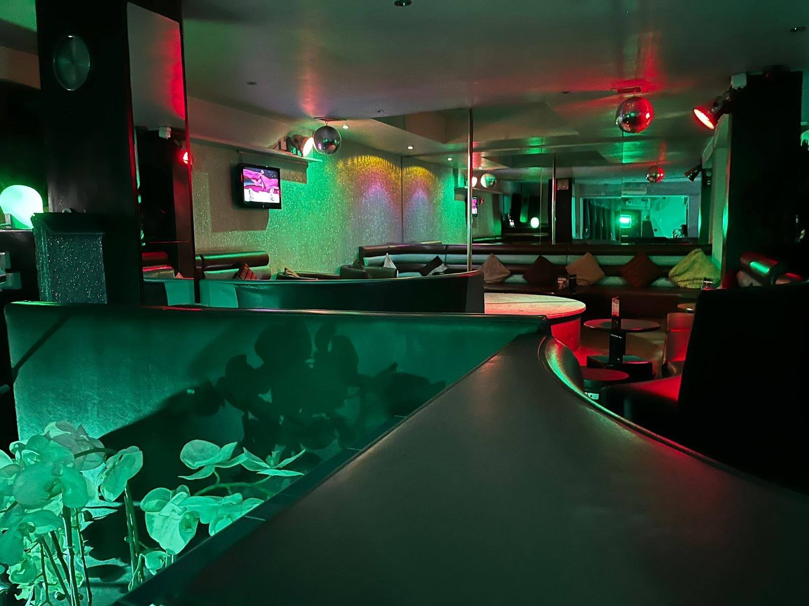 After 8 - Nightclub in Luton, United Kingdom