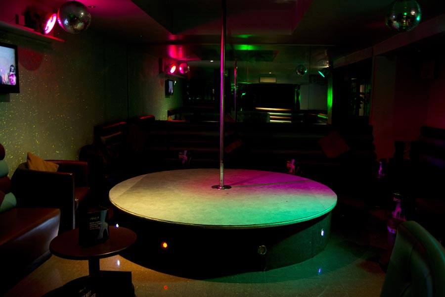 After 8 - Nightclub in Luton, United Kingdom