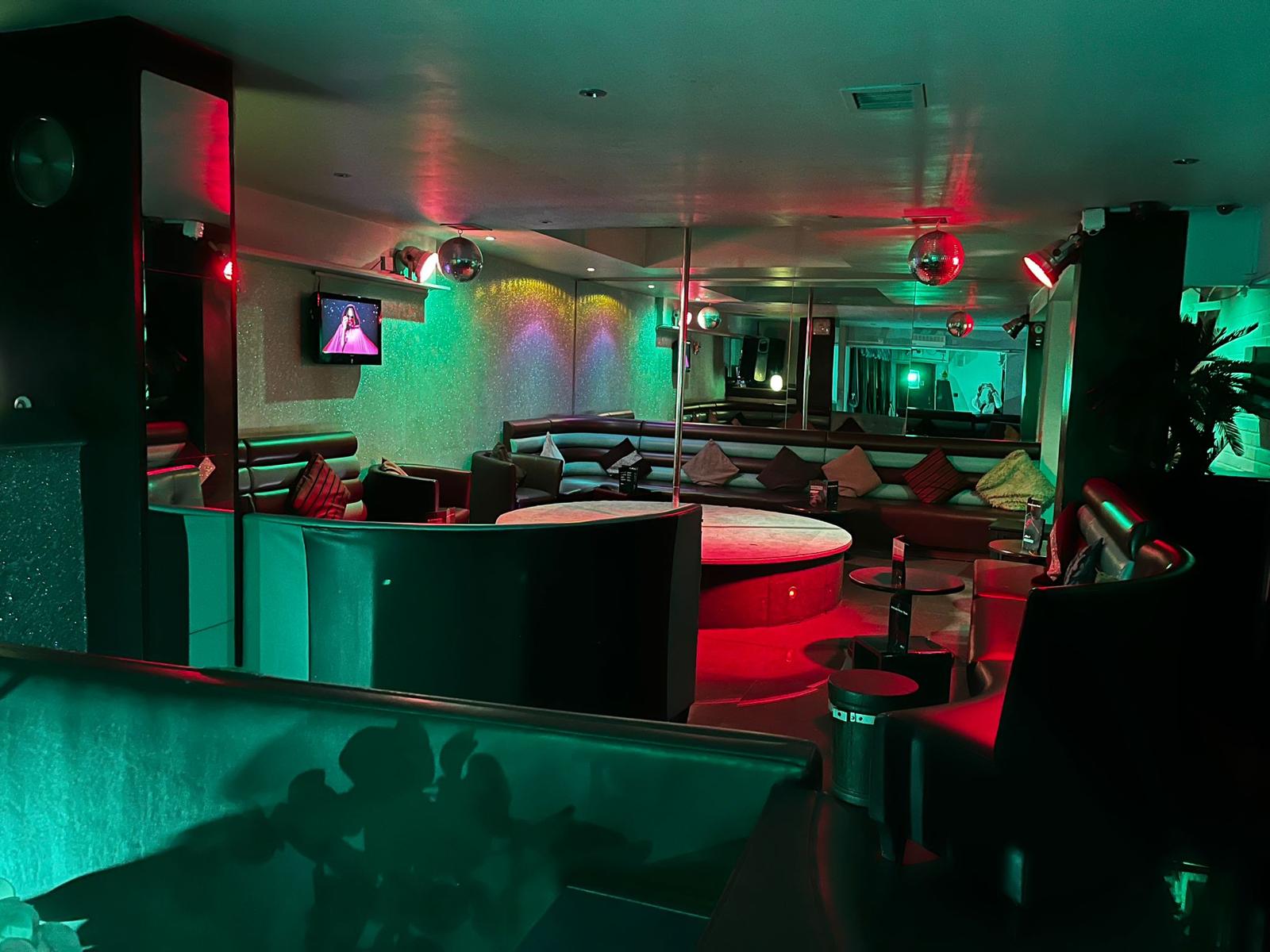 After 8 - Nightclub in Luton, United Kingdom