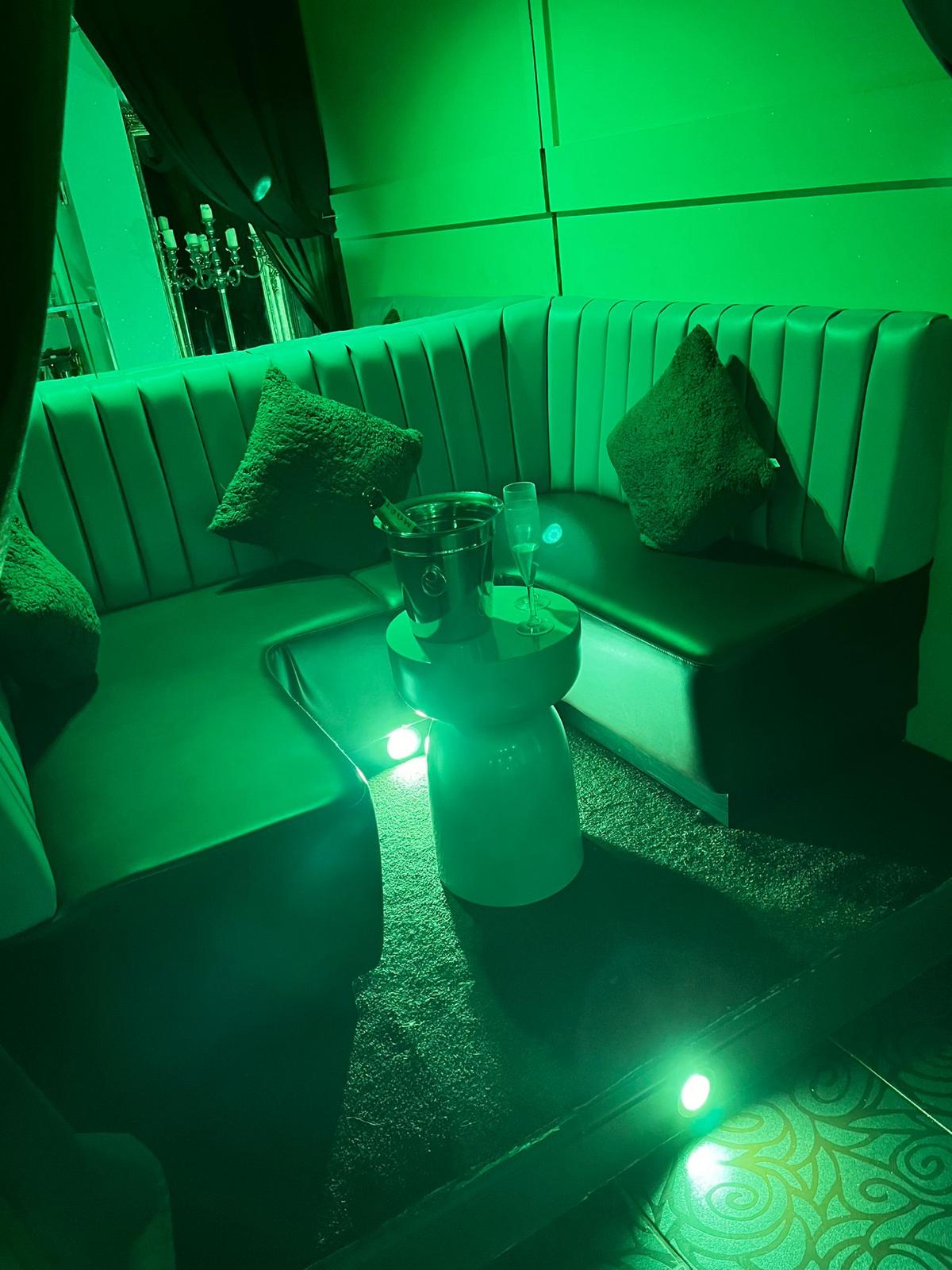 After 8 - Nightclub in Luton, United Kingdom