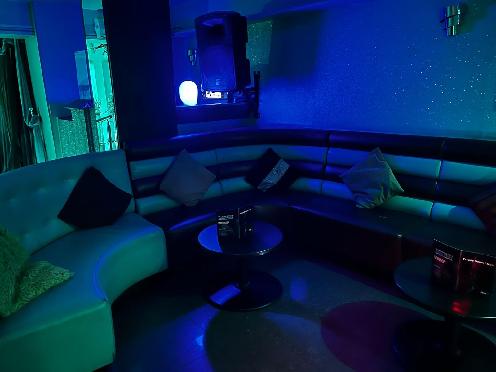 After 8 - Nightclub in Luton, United Kingdom