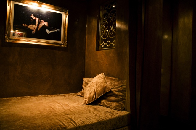 Platinum Lace Norwich Best Strip Club And Lap Dancing Venue - Nightclub in Norwich, United Kingdom