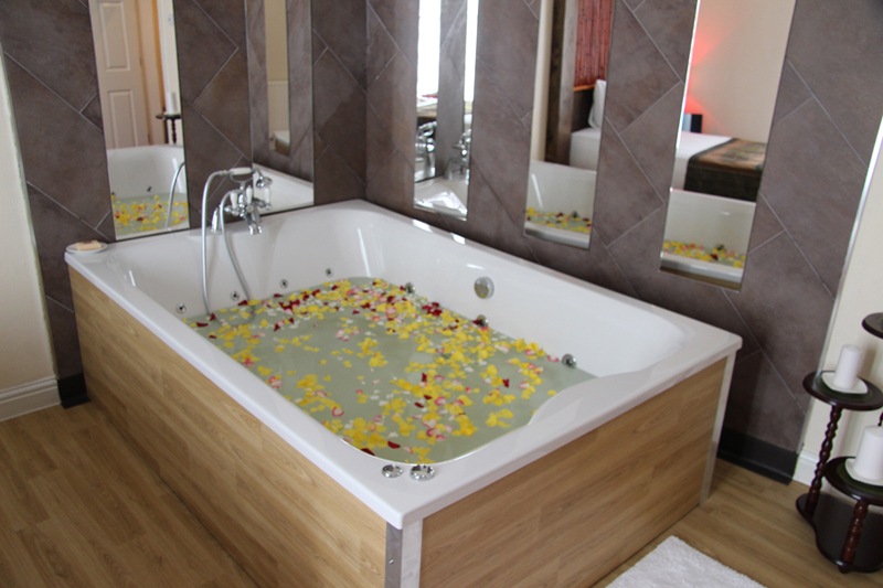 Sonsabai Thai-Massage Sheffield - Erotic Massage in Sheffield, United Kingdom