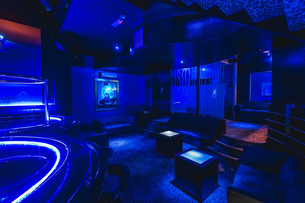 Heathrow Tantric Blue Gentlemens Club - Nightclub in Slough, United Kingdom